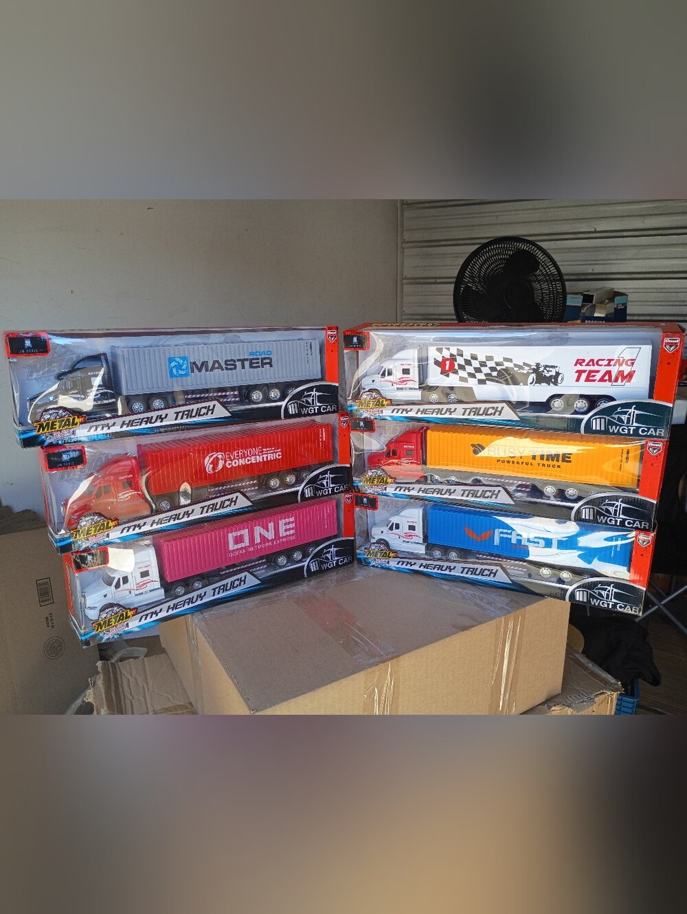 SET OF 6 PETERBILT TRUCKS